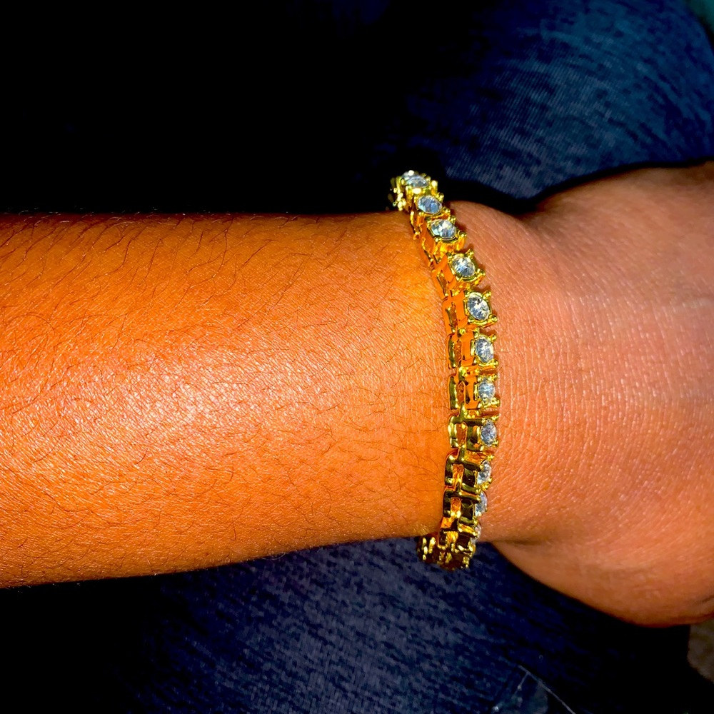 Females bracelet